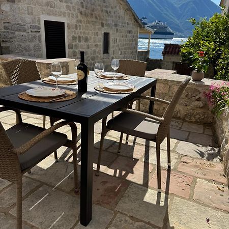 Apartments Radonicic Kotor Bagian luar foto