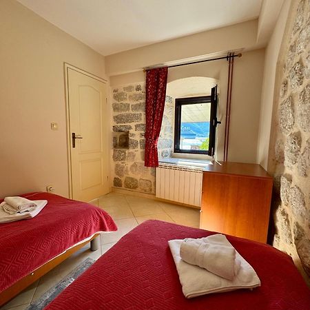 Apartments Radonicic Kotor Bagian luar foto