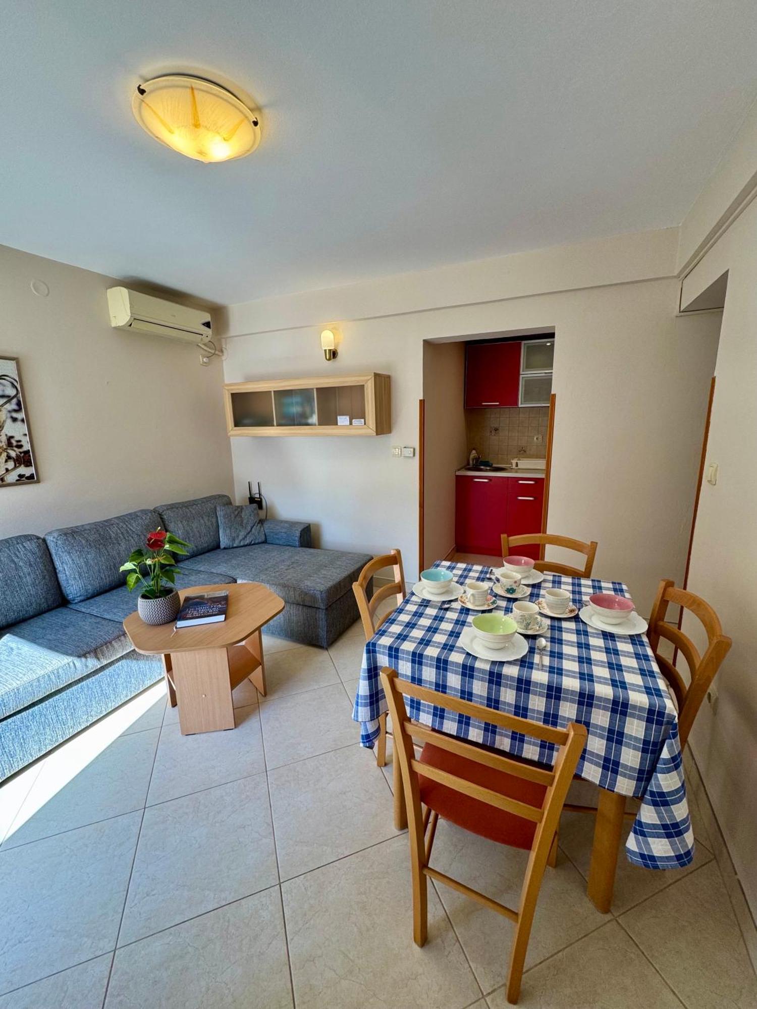 Apartments Radonicic Kotor Bagian luar foto